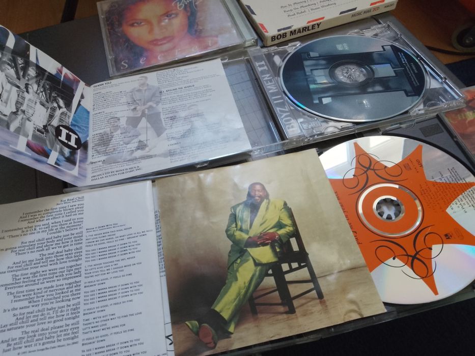 Cd urî Audio- Bee Gees, Michael Jackson, Garry Moore, Robbie Williams,