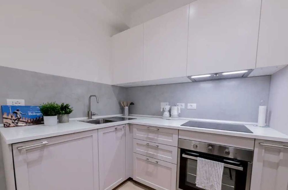 Дава се под наем Двустаен апартамент в Пловдив, Център - 61 кв.м за 321.3 € - Снимка #2