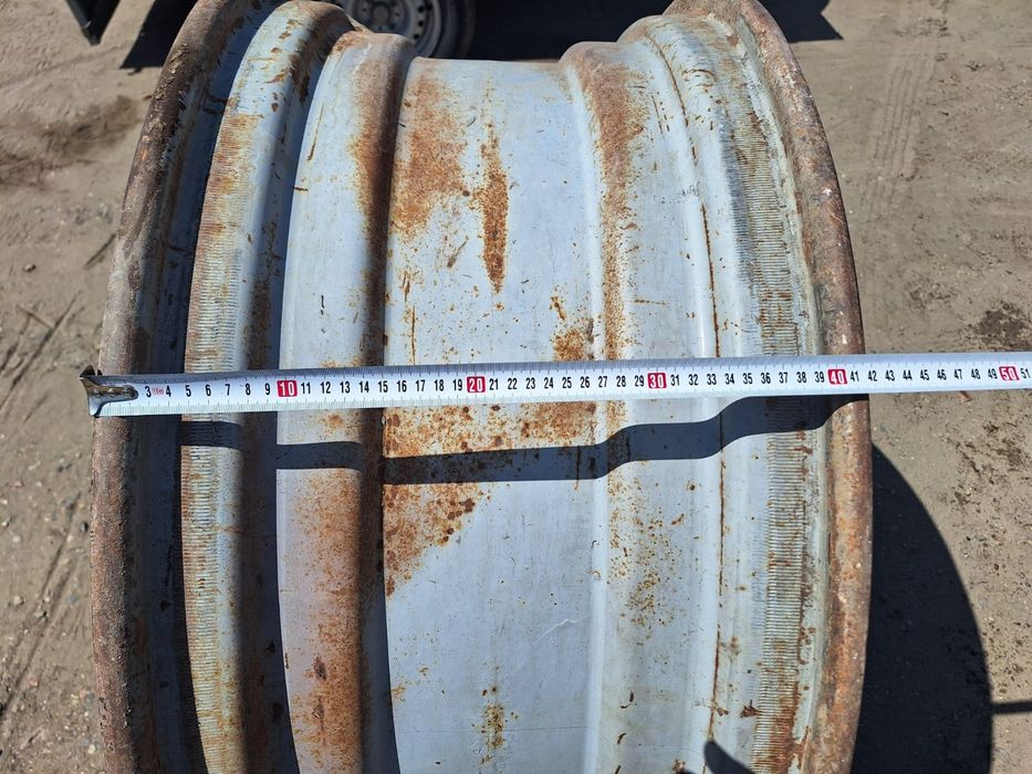 Продам МТЗ 80,82 по запчастям!!