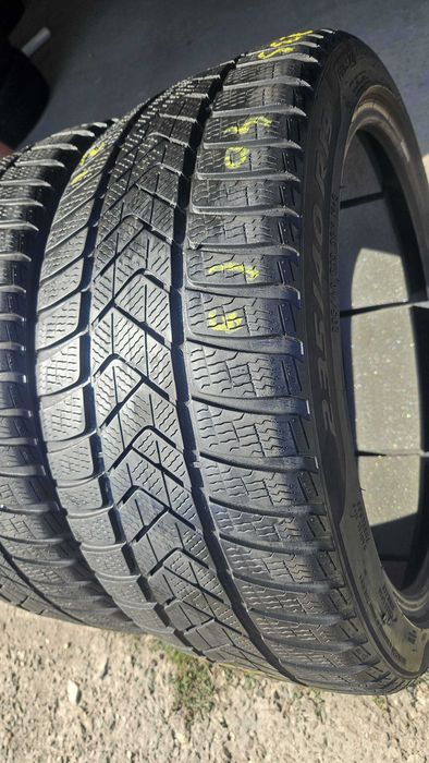 235/40 R19 • Iarna • Pirelli Sottozero 3 TO PNCS 96V | 2 buc | Pret/buc