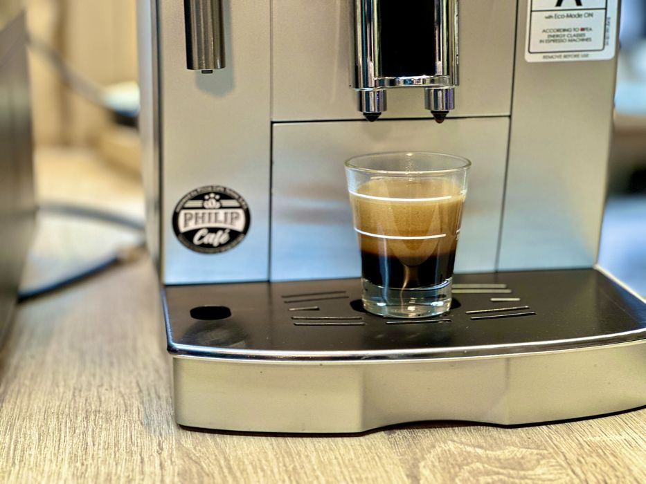 Espresor cafea si cadou pahare capucino