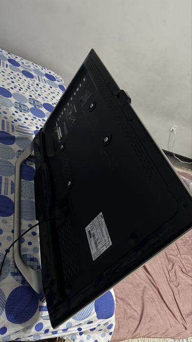 Телевизор Samsung UE40ES8007U