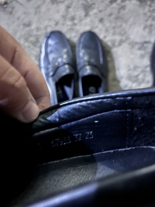 Продам туфли для мальчика цена 3000тг