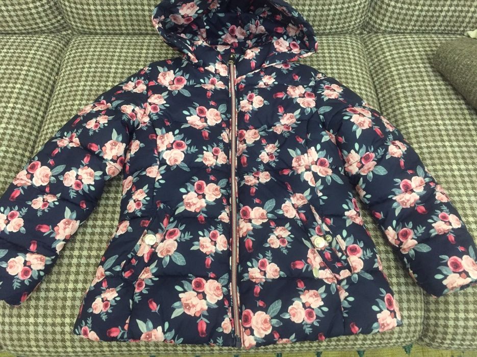 Куртка на девочку 122 размера