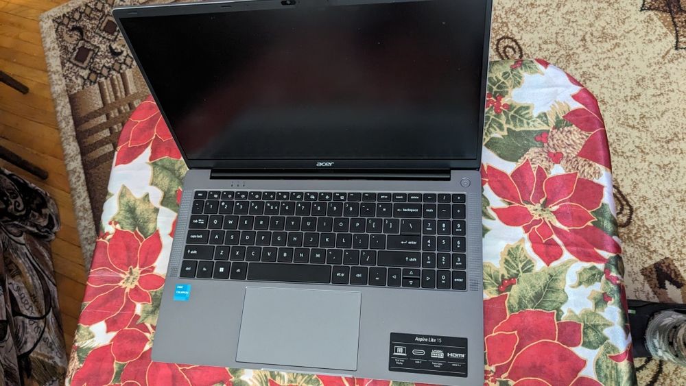 Лаптоп Acer Aspire Lite 15 инча нов