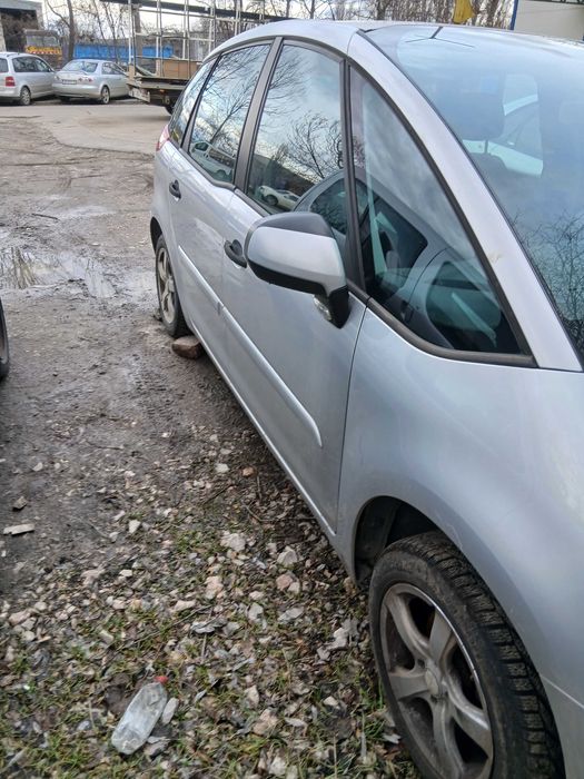 Ситроен ц 4 пикасо на части