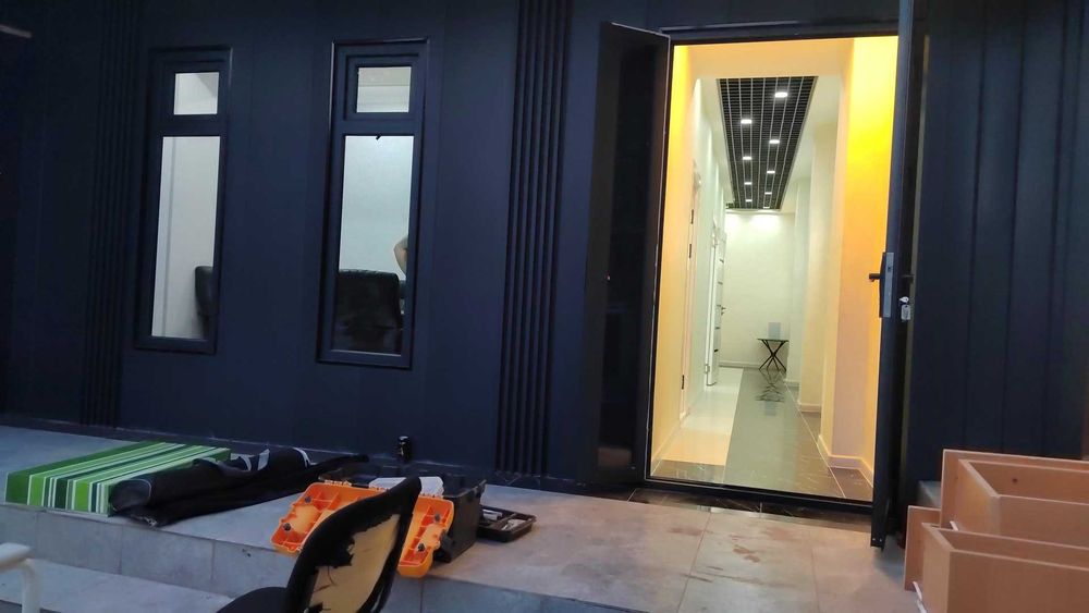 Продаётся нежил. помещ. 72 кв.м под мед. учр. или офис.40 лет.ПЕРЕЧИС!