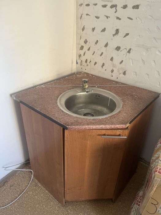 Раковина со шкафом