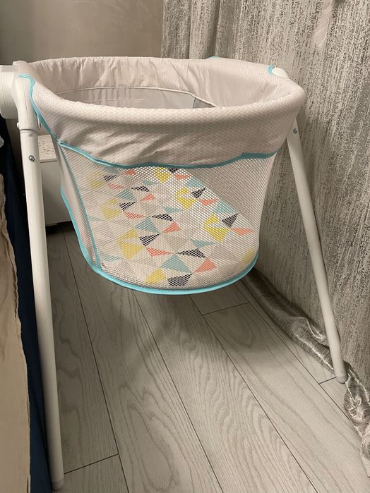 Преносима бебешка кошара