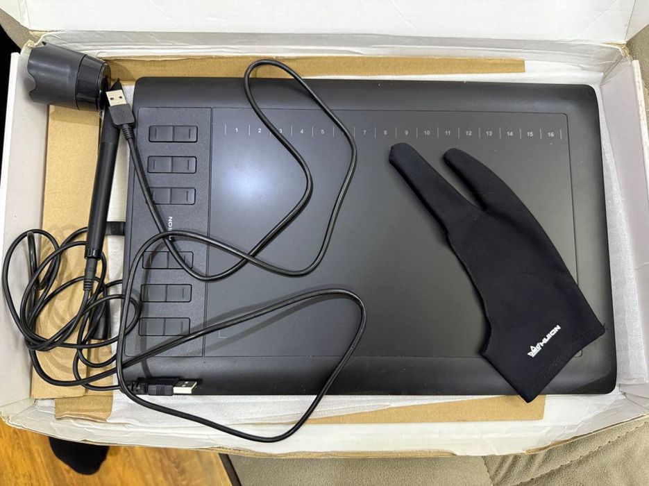 Продам графический планшет Huion Inspiroy H1060P  1060Pro