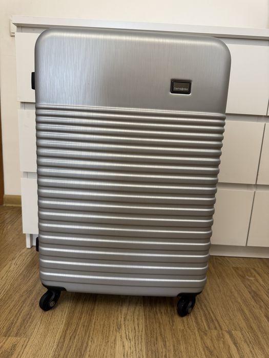 Комплект чемоданов, SAMSONITE, новый