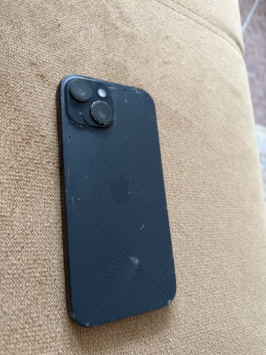 Продам Iphone 15 128gb