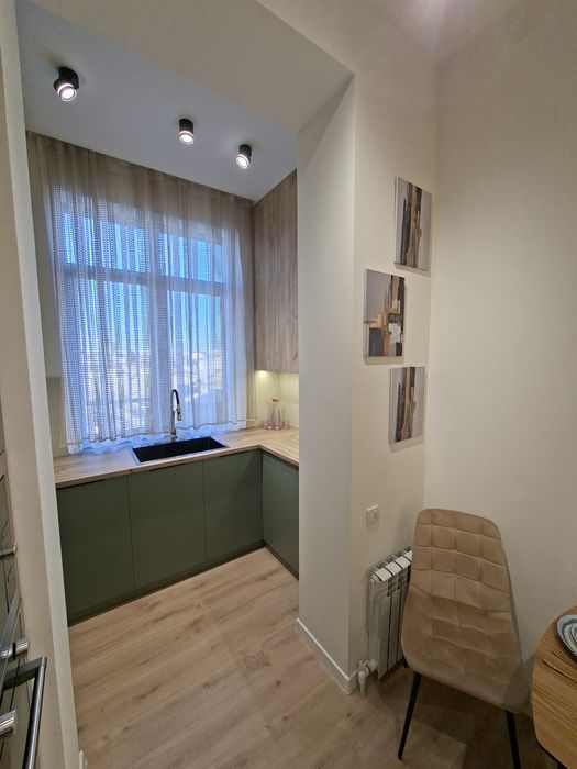 Продам свою квартиру р. Яшнобод4/2/10  110м2 ул. Бакинская Готовая рем