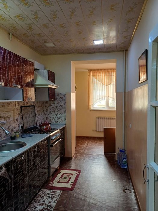 Самарканд Шахар КИМЁГАРЛАР махалласида 3 хонали квартира сотилади.