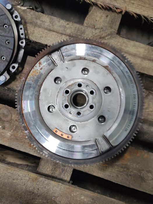 Демферен маховик за Peugeot,Citroen 2.0hdi