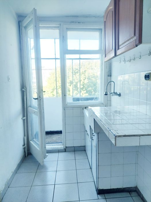 Продава се Тристаен апартамент в Разград, Център - 85 кв.м за 990 €/кв.м - Снимка #6