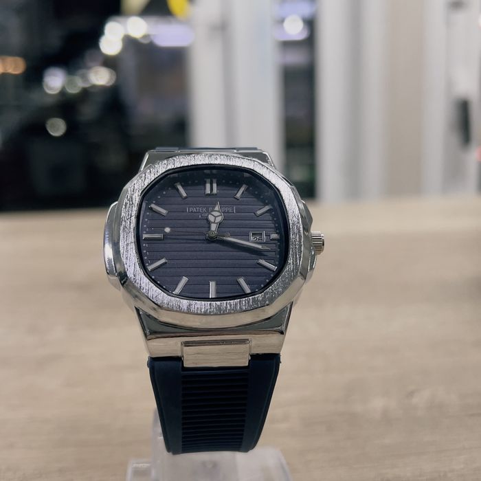 Кварцевые часы за 5000