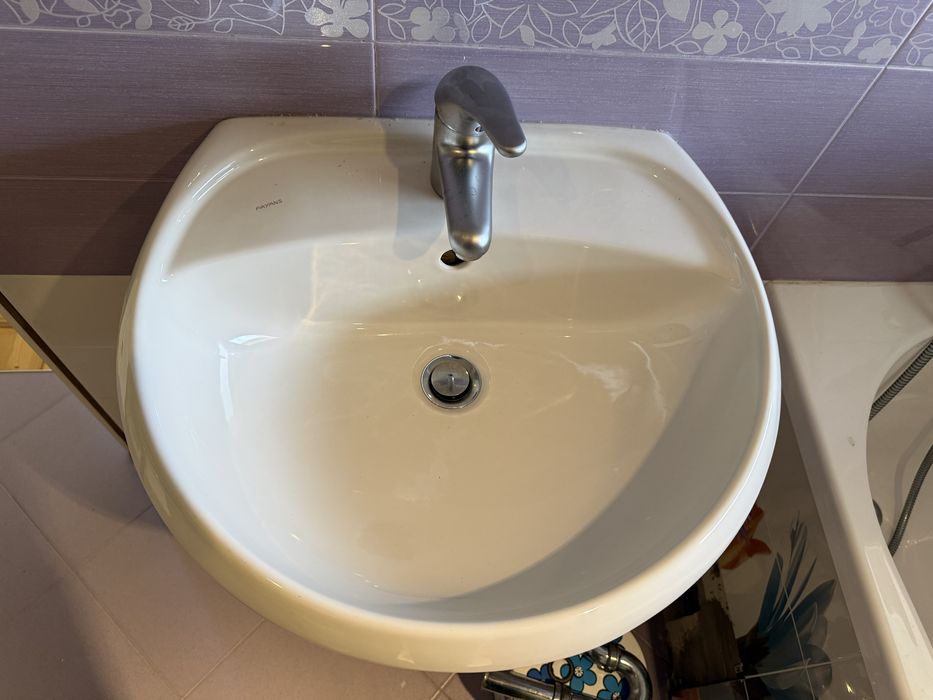 Порцеланова мивка за баня Fayans