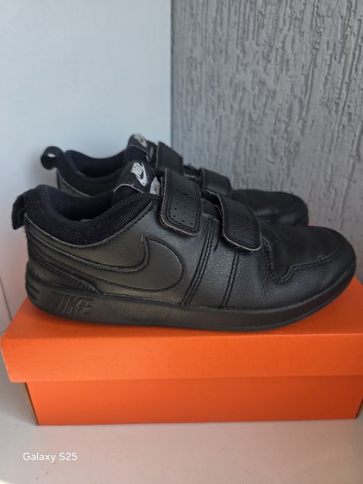 NIKE Pico 5 (PCV)