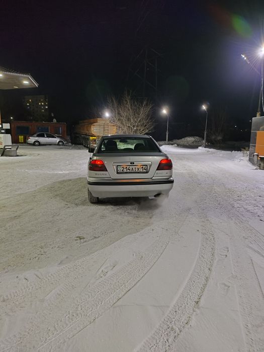 Volvo s 40 2000 года