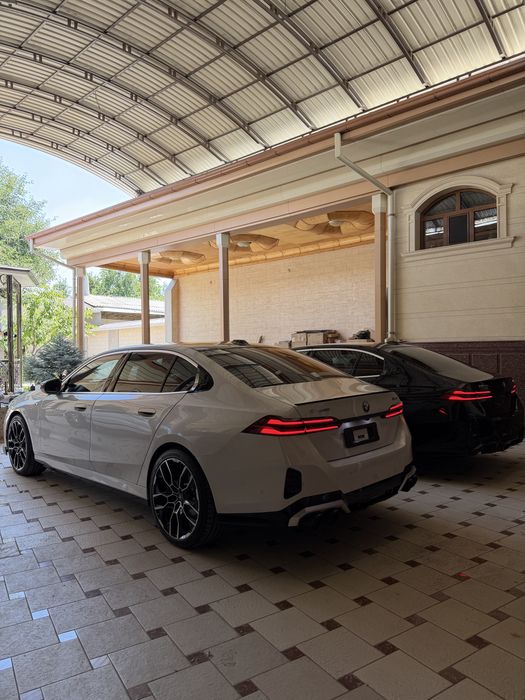 BMW i5edrive m40L