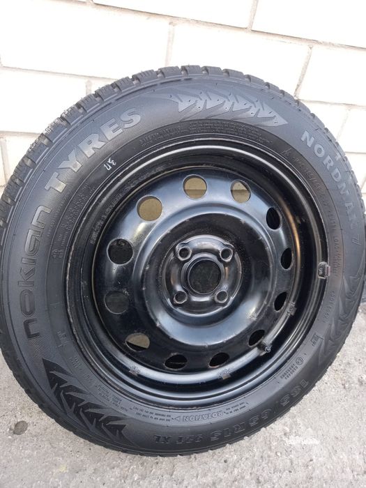 Продам комплект зимних колёс. Зимняя резина шипы