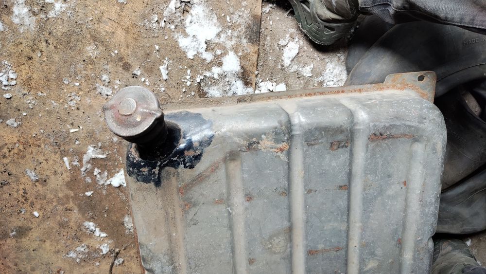 Бензобак на Газ .