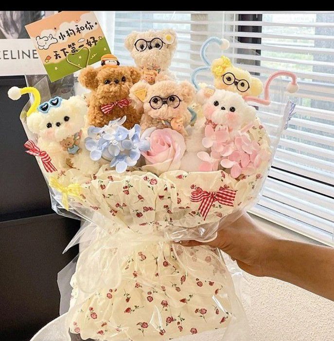 Букет из игрушек