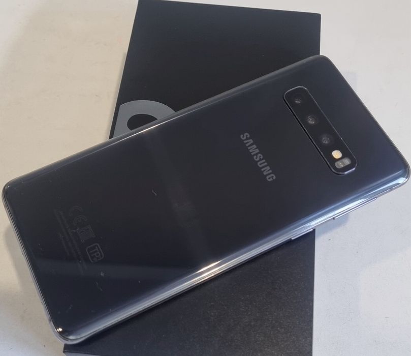 Продаётся Samsung Galaxy S10, 128 GB.