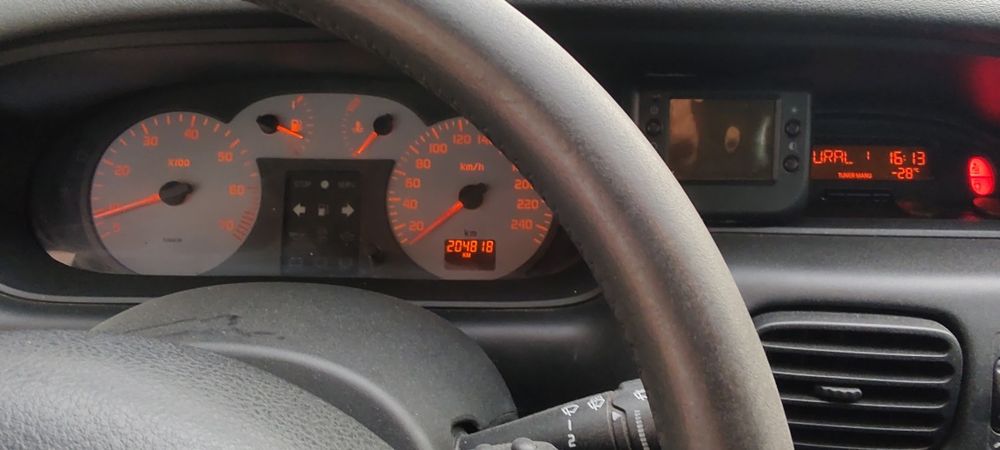 RENAULT Scenic RX4 2000 — imagine 3