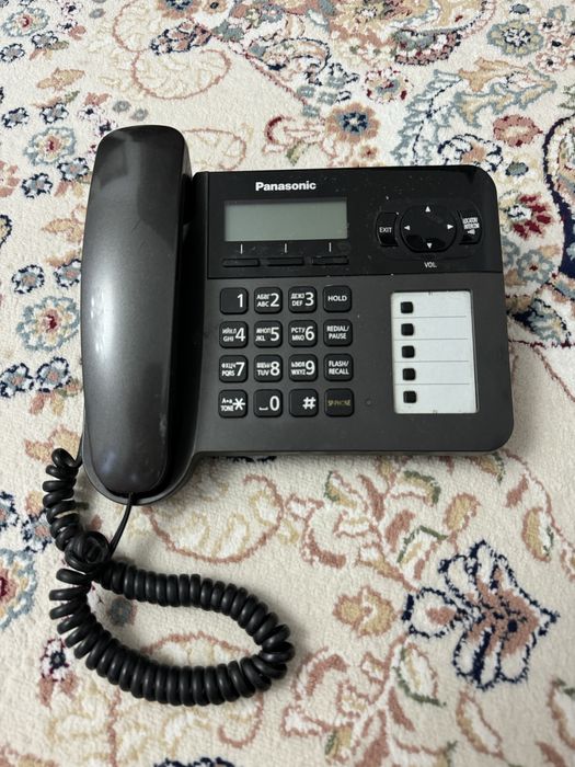 Продаю домашний телефон