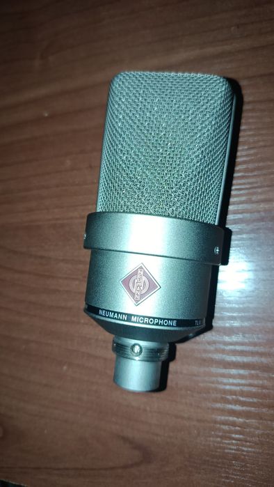 Студийный микрофон Neumann TLM 103 с гарантией.