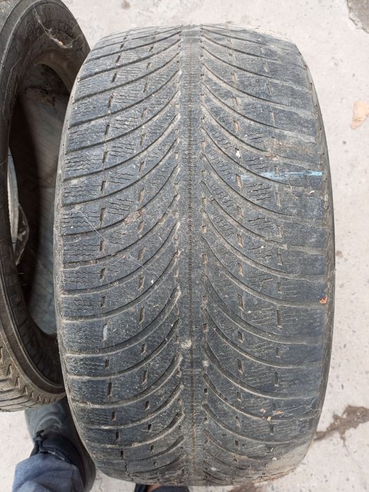 Зимняя резина 2 шту255/50//19