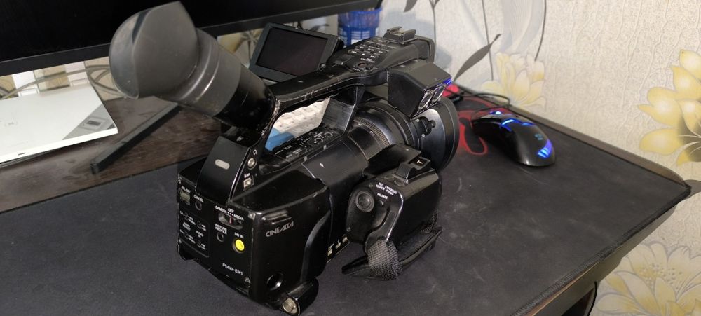 продаётся в/кам Sony NX1