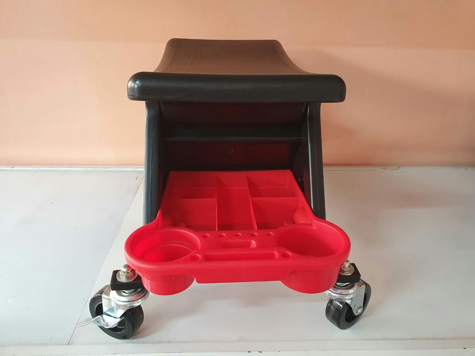 Стул для сто детейлинга