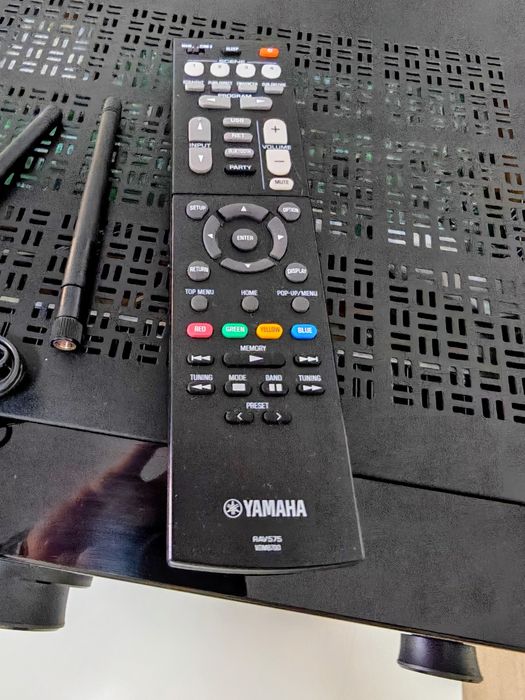 Receiver Amplificator Yamaha RX-V6A - impecabil, cutie completa, HDMI 2.1 revizuit