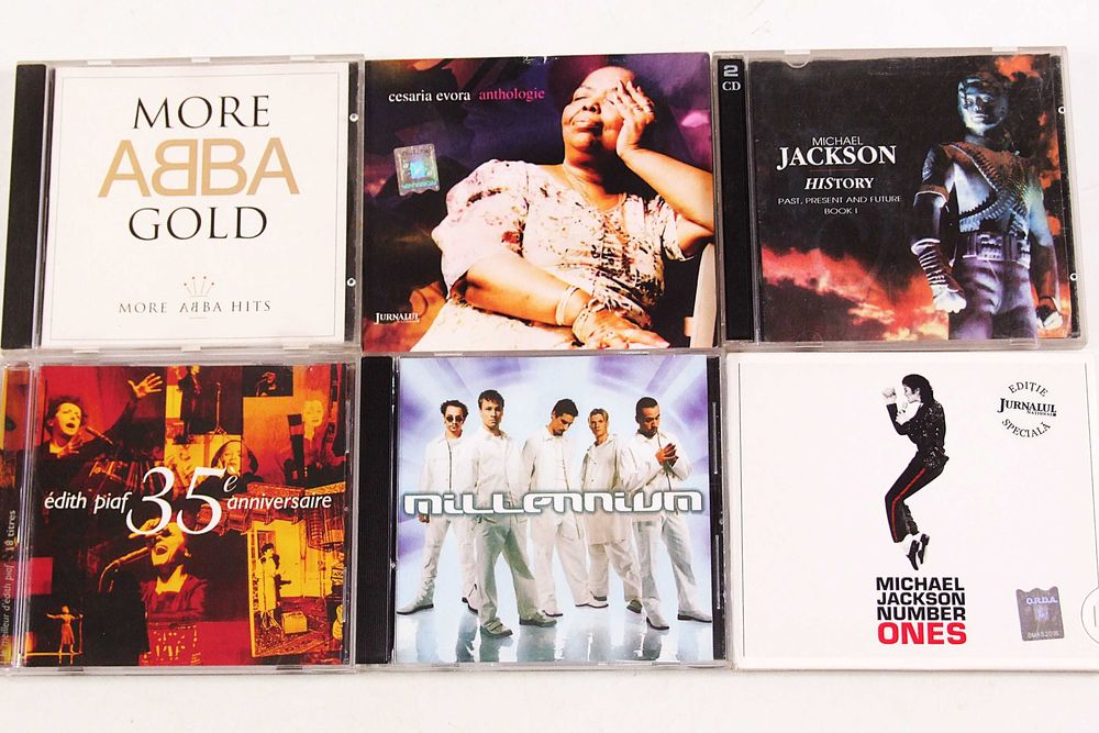 LOT 1: CD-uri impecabile cu muzica internationala, etc. 8 seturi, pret/set in descriere !