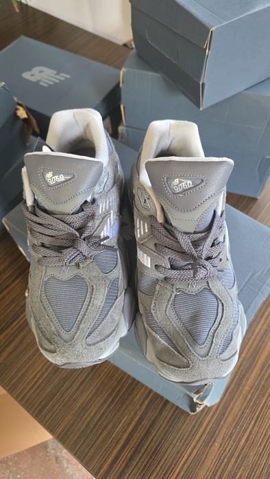 Vând new balance marimea 43