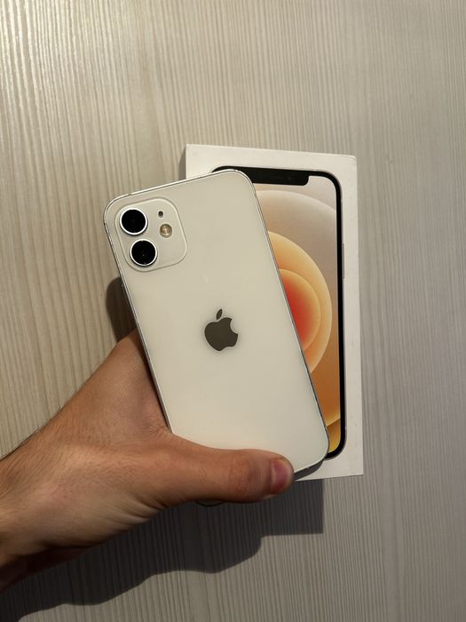 Продам айфон 12/iphone 12