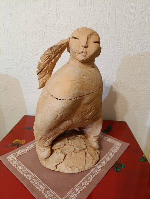 Ангел с крыльями