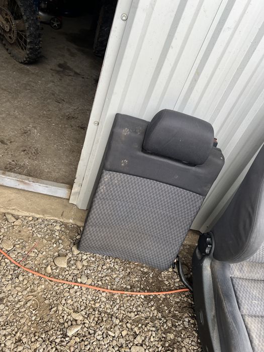 Vand scaune sport audi a4b5 cu incalzire