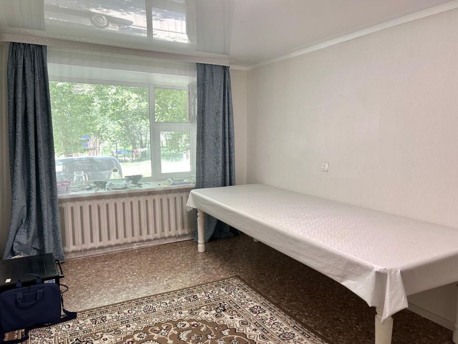 Продается стол срочно