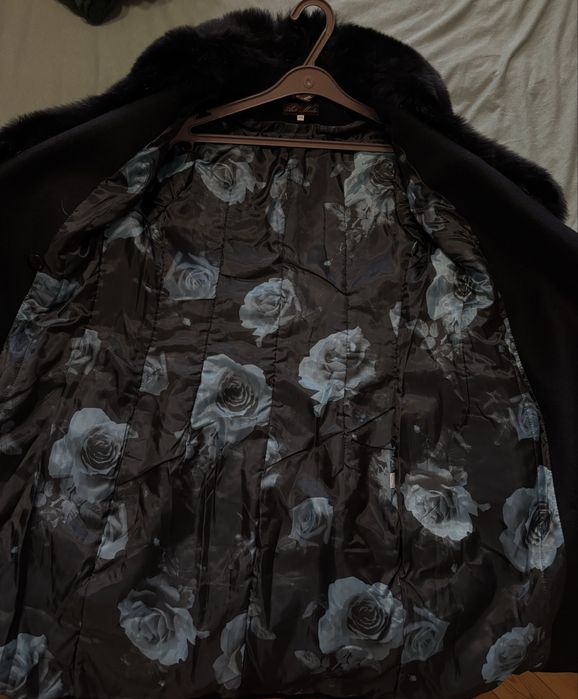 Женское натуральное пальто