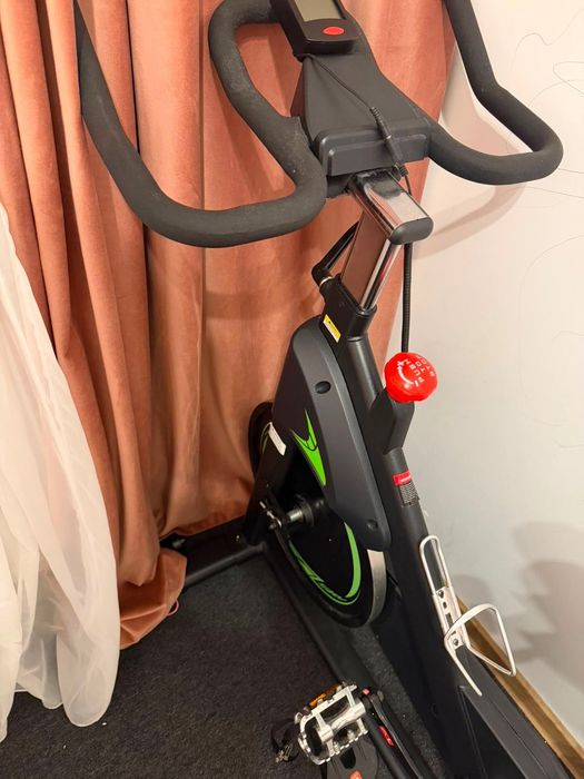 Bicicleta spinning DHS 2101, volanta 10 kg