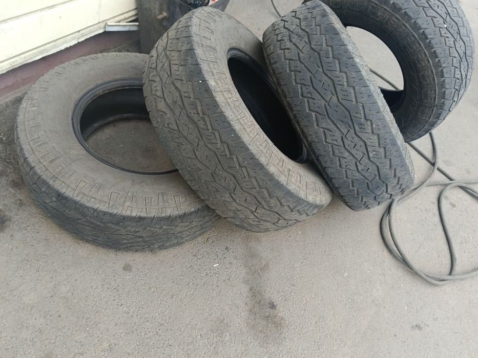 Продам шины внедорожник