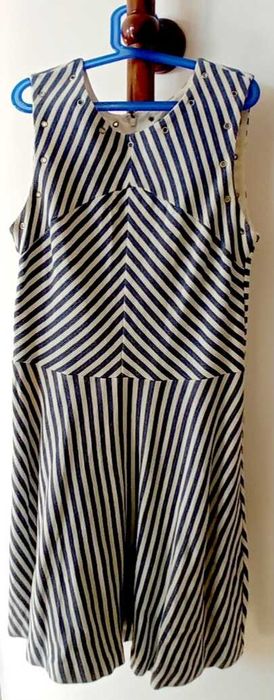 Ежедневни и офис рокли, размер М-L/38-40