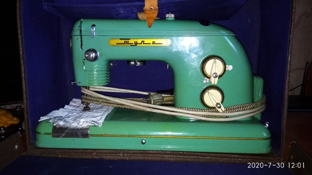 Продам первую швейную машинку в СССР Тула 1 с электрическим приводом