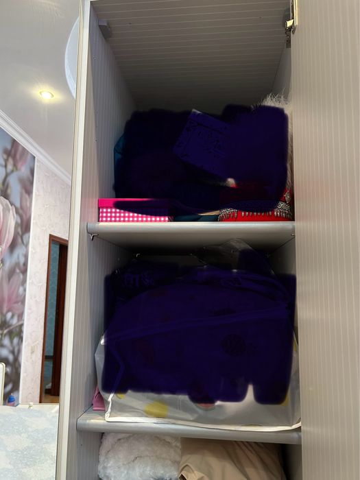 Продаю спальный гарнитур