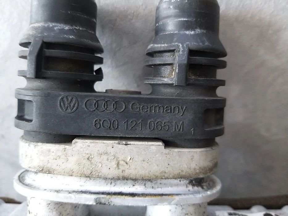 Radiator calorifer apa bord vw polo 6r 6q0121065m