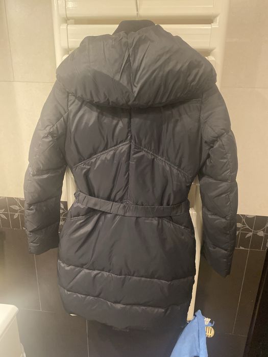 Vind geaca dama firma Stefanel umpluta cu puf de gasca